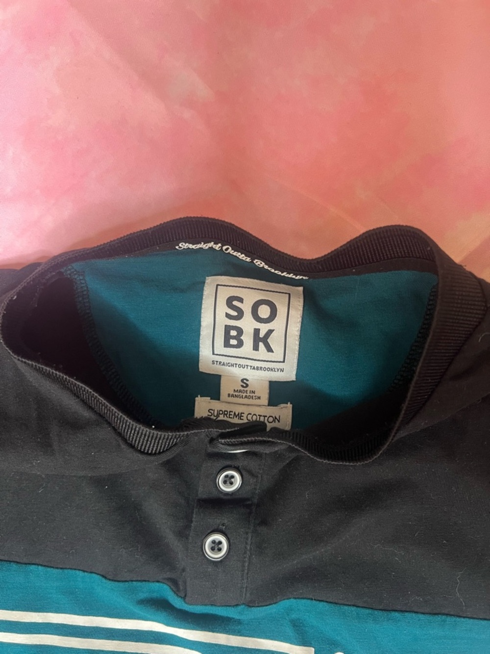 Bundle of 4 tees size Small - Picture 6 of 15
